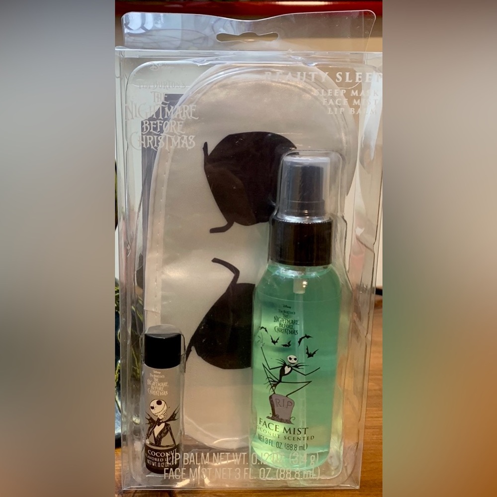 Nightmare Before Christmas Beauty Sleep S…
